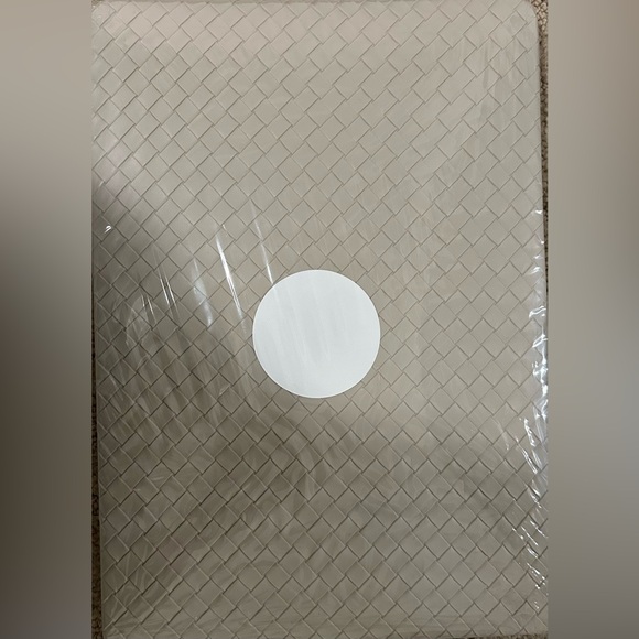 Original Tan Woven Apple Laptop Case - Picture 4 of 4